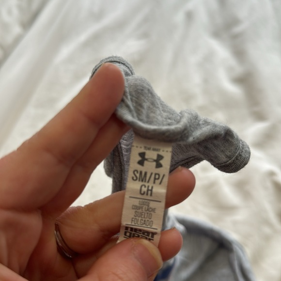 Under armour active top - Picture 3 of 4